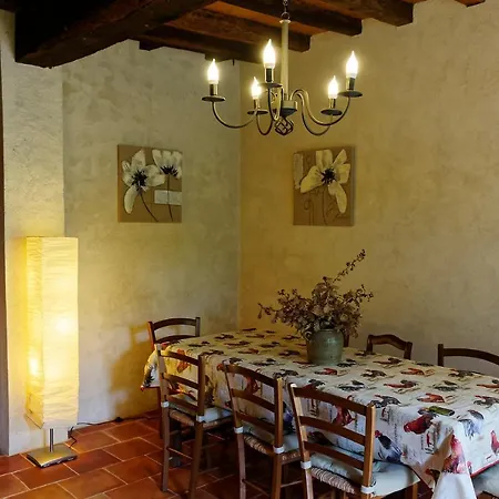 Le Fournil De Remus A Cavarcou Holiday home Cavarc